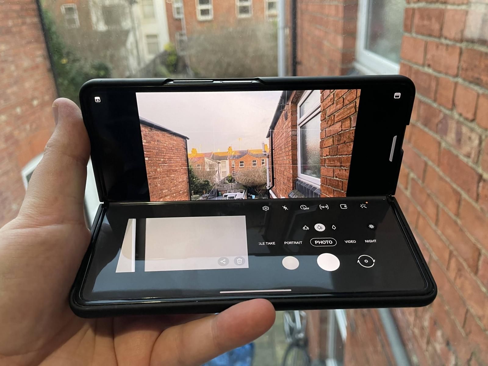 samsung galaxy z fold 3 camera